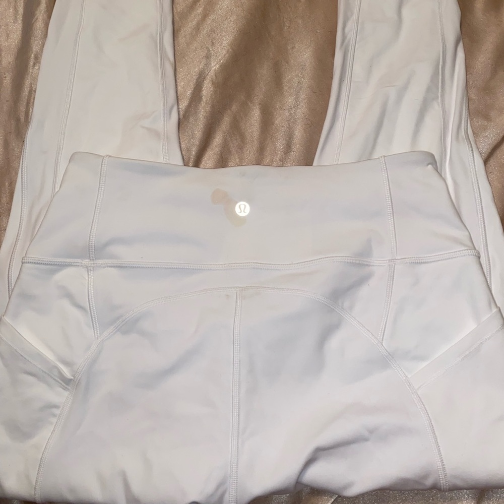 SOLD❤️❤️WHITE LULU LEGGINGS